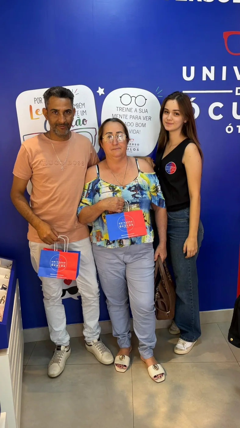Atendimento em Monte Carmelo na Universo dos Óculos